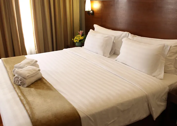Armada 4* Manila